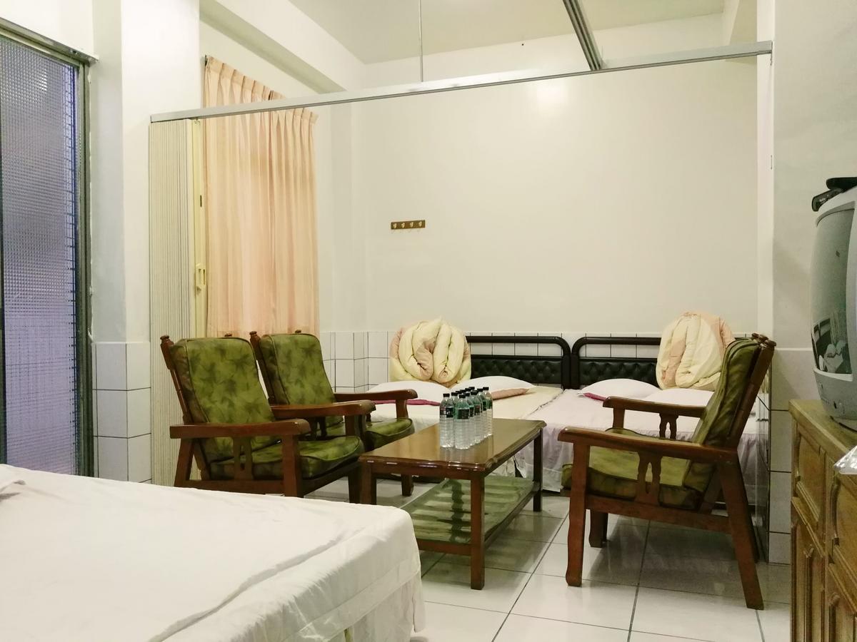 Qun Feng Hotel เฟิ่นฉี่หู ภายนอก รูปภาพ