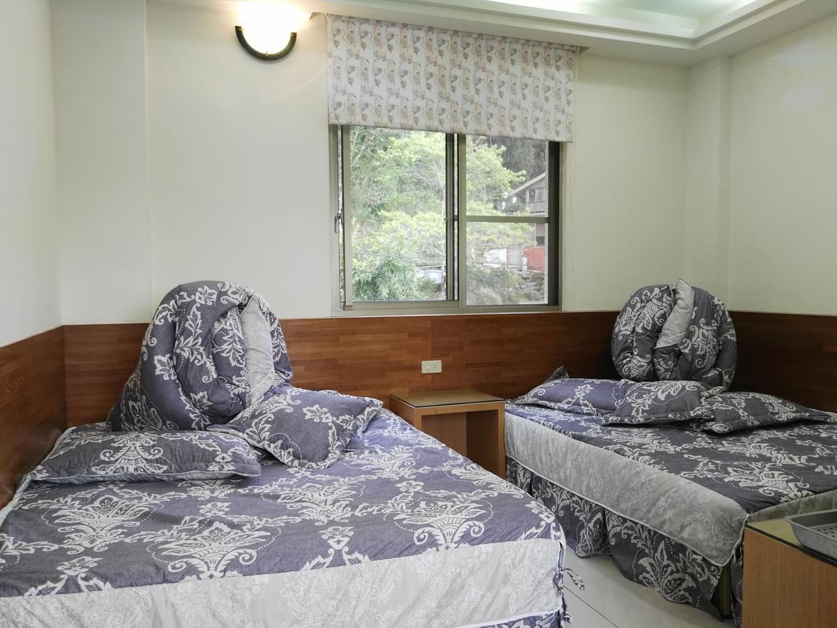 Qun Feng Hotel เฟิ่นฉี่หู ภายนอก รูปภาพ