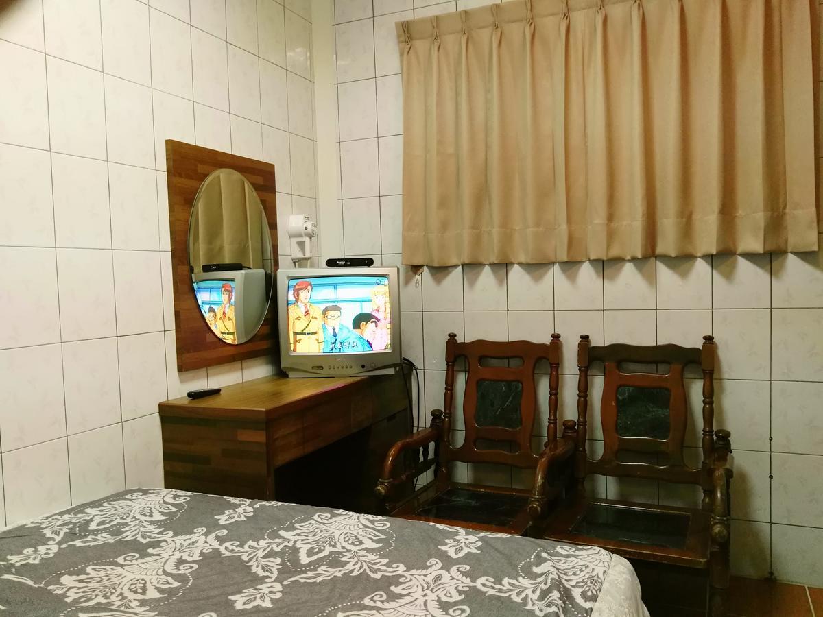 Qun Feng Hotel เฟิ่นฉี่หู ภายนอก รูปภาพ