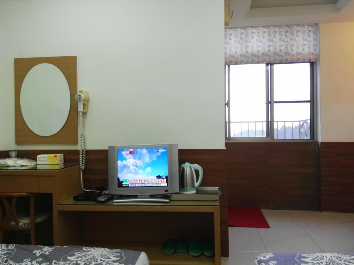 Qun Feng Hotel เฟิ่นฉี่หู ภายนอก รูปภาพ
