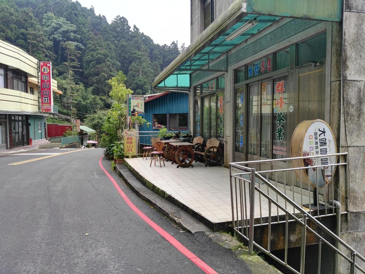 Qun Feng Hotel เฟิ่นฉี่หู ภายนอก รูปภาพ