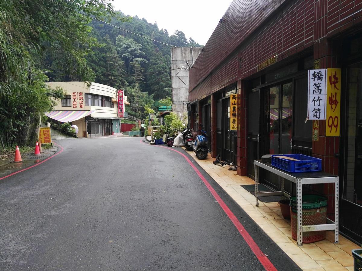 Qun Feng Hotel เฟิ่นฉี่หู ภายนอก รูปภาพ